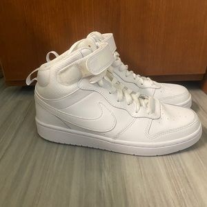 Nike Court Borough Mid 2